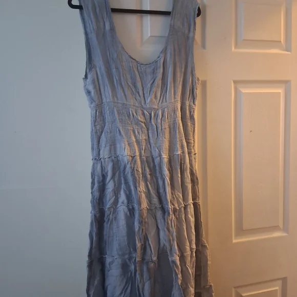 Elegant Sleeveless Blue Midi Dress - Picture 2 of 4